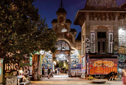 #1 Willkommen auf dem Vorplatz