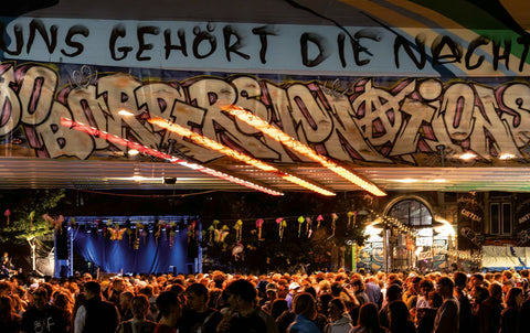 #21 Uns gehört die Nacht